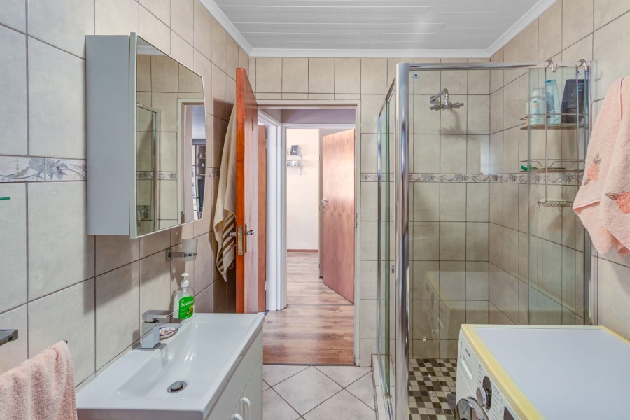 3 Bedroom Property for Sale in Brenton On Lake Western Cape